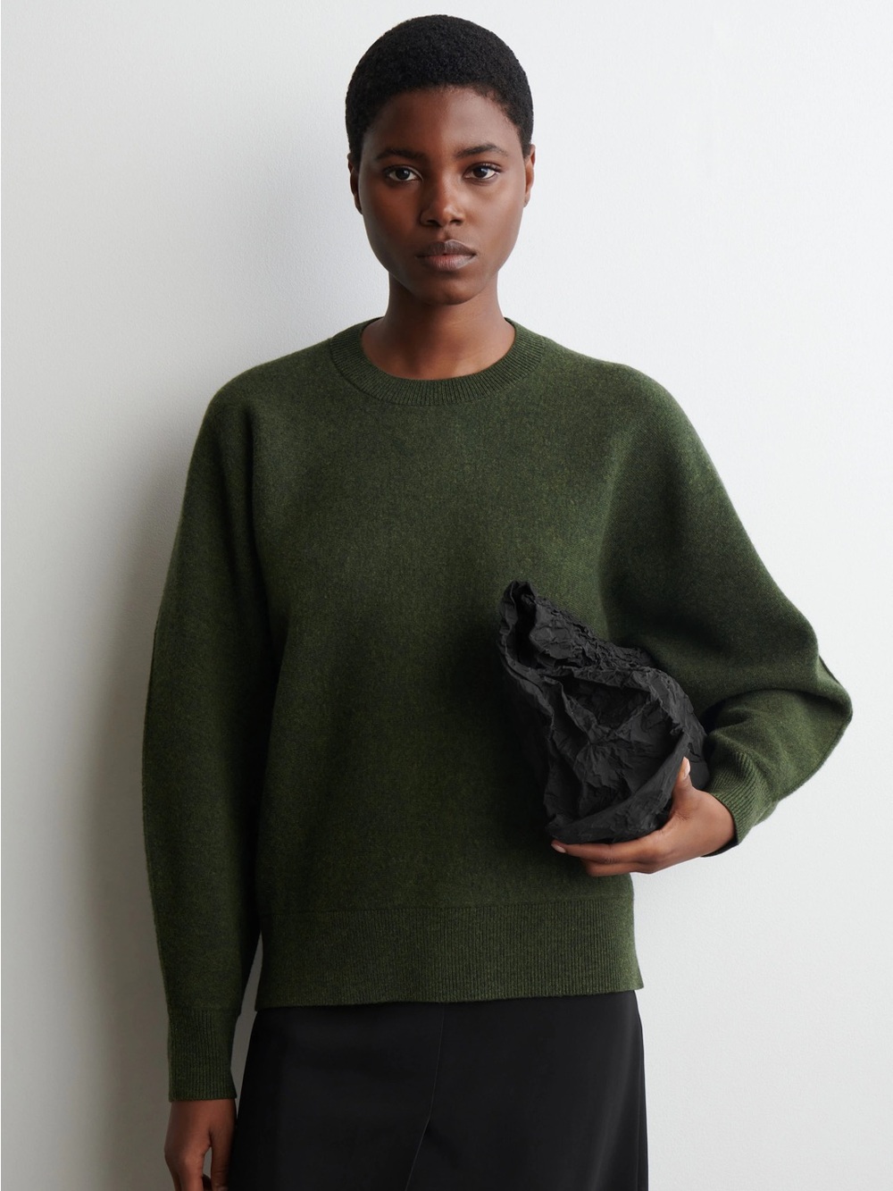 COS Rounded Double Faced Wool Crewneck Sweater in Dark Green size Medium - Picture 2 of 7